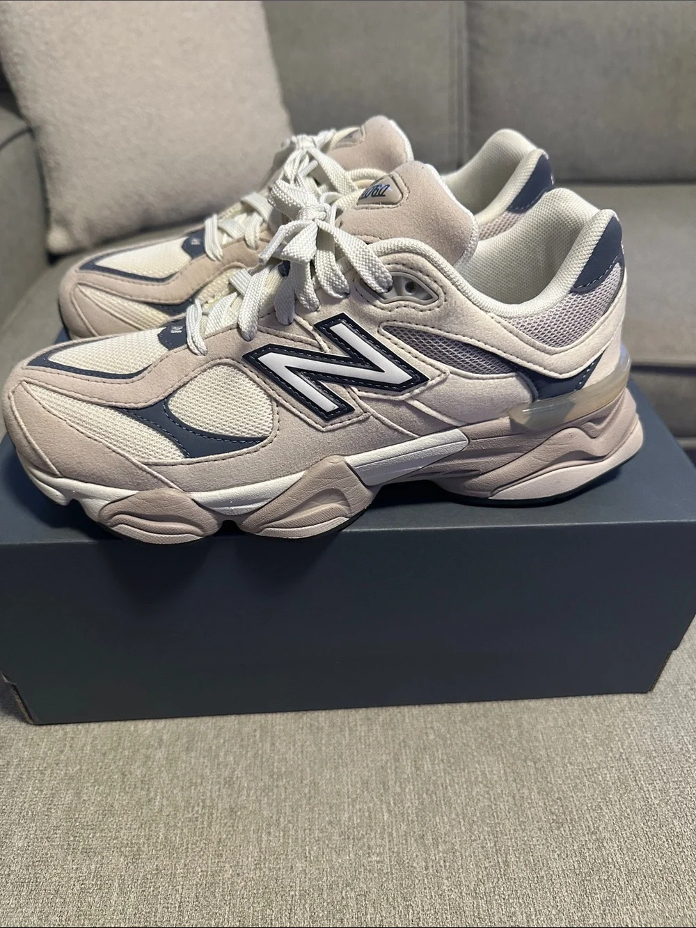 New Balance 9060
